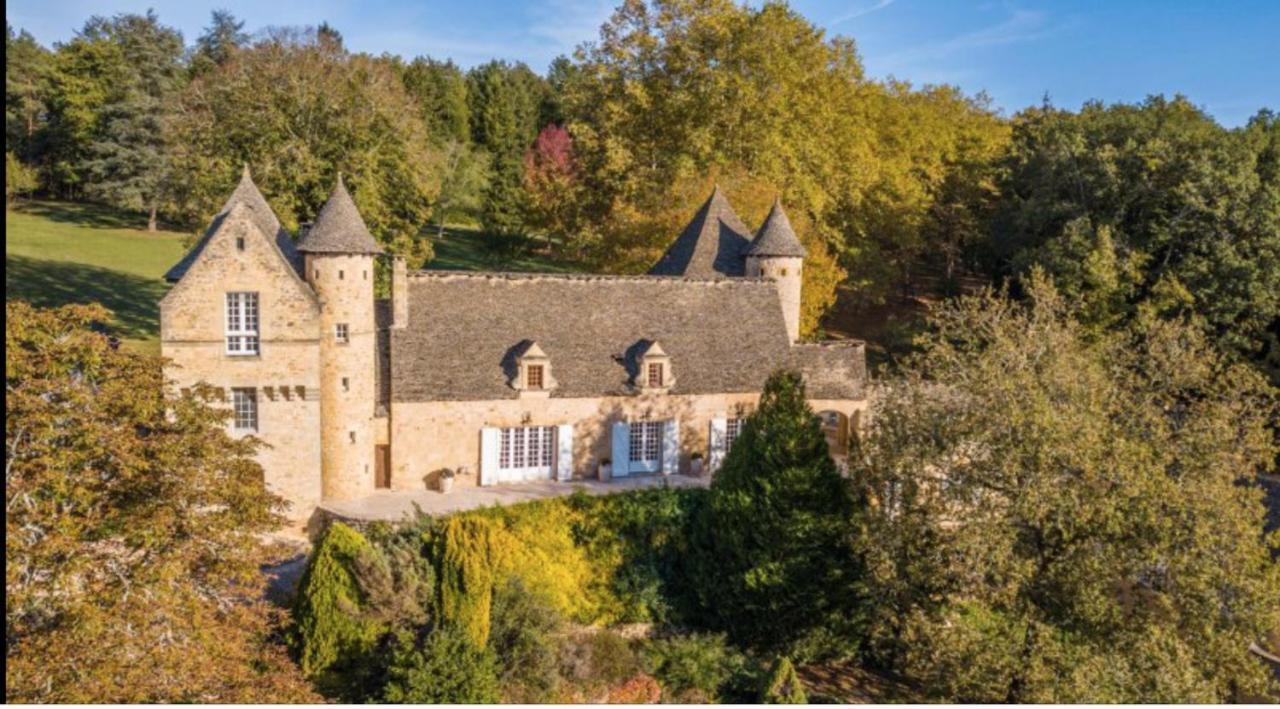 Château La Carrière Saint-Cyprien  Exterior foto